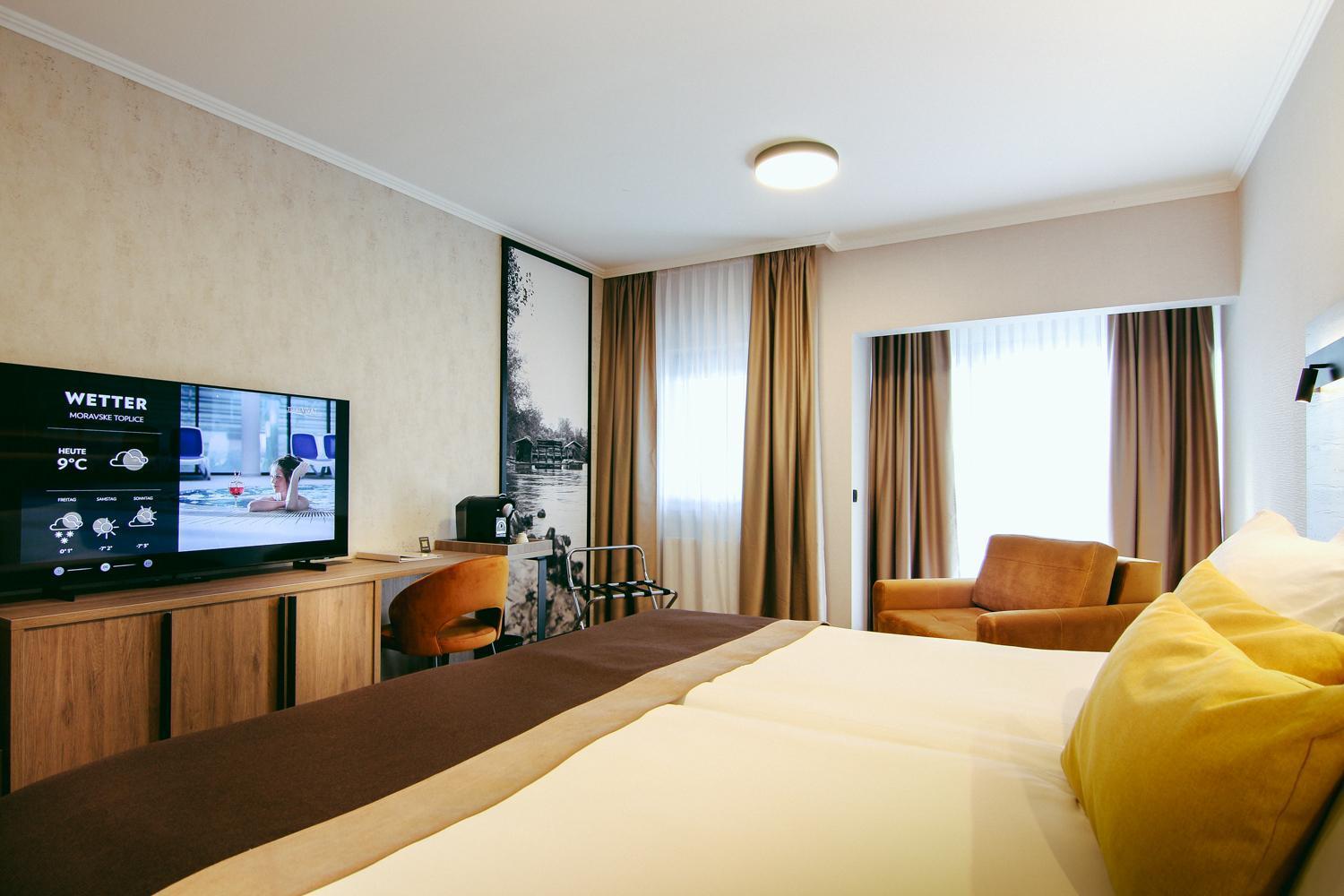 Hotel Vivat Moravske Toplice Luaran gambar